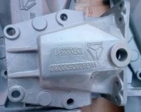 Bagian Sinotruk Spring Rear Support Wg9232520010 Untuk Truk Howo